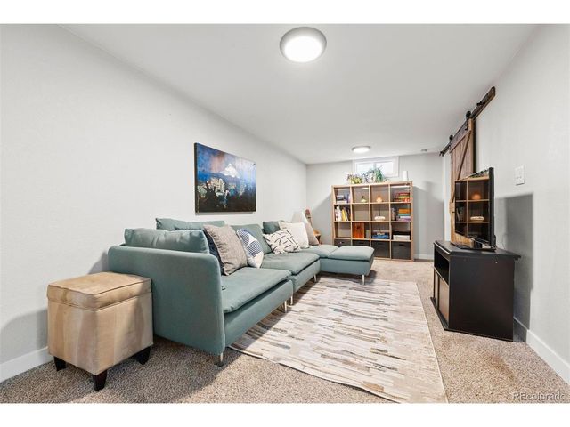 1789 Dallas St, Aurora, CO 80010