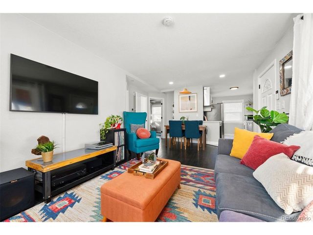 1789 Dallas St, Aurora, CO 80010