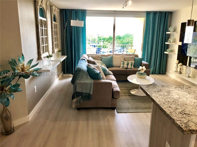 19999 E Country Club Dr 1405, Aventura, FL 33180