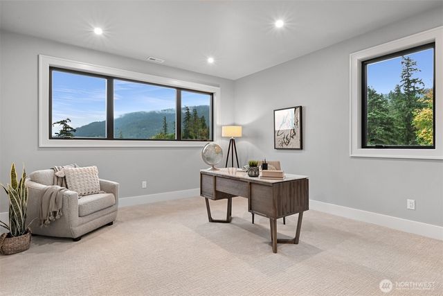 555 Whitecap Road, Bellingham, WA 98229