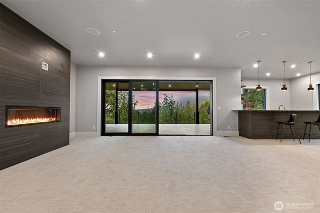 555 Whitecap Road, Bellingham, WA 98229