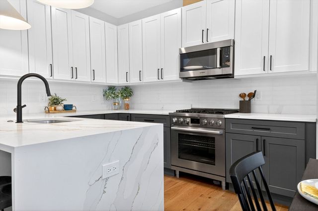 192 Washington Street R, Somerville, MA 02143