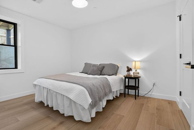 192 Washington Street R, Somerville, MA 02143