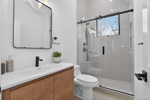 192 Washington Street R, Somerville, MA 02143