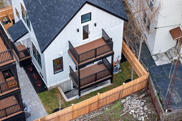 192 Washington Street R, Somerville, MA 02143