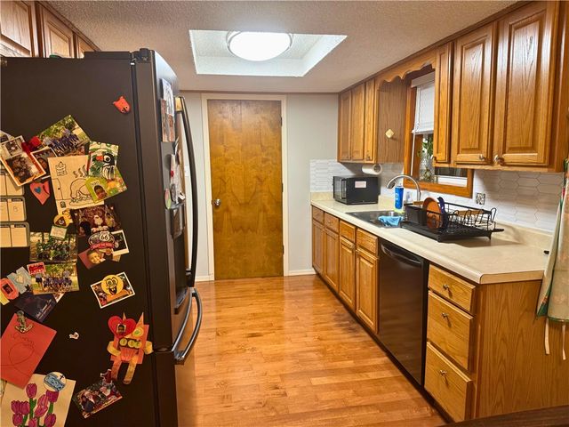 16132 Hickory Lane, Rogers, AR 72756