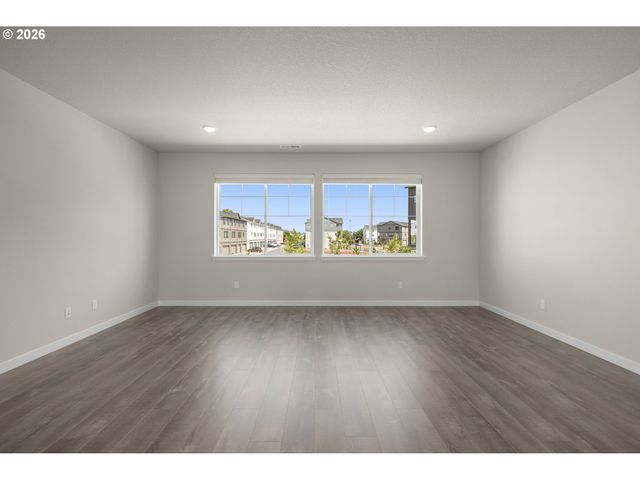 5065 Se DAVIS Rd, Hillsboro, OR 97123