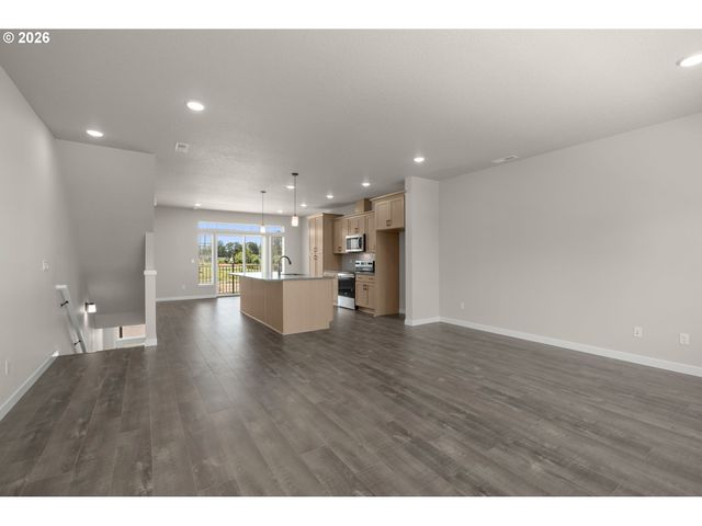 5065 Se DAVIS Rd, Hillsboro, OR 97123
