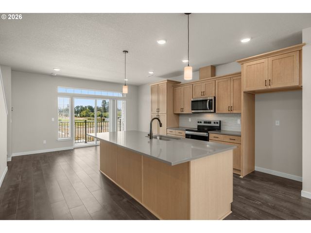 5065 Se DAVIS Rd, Hillsboro, OR 97123