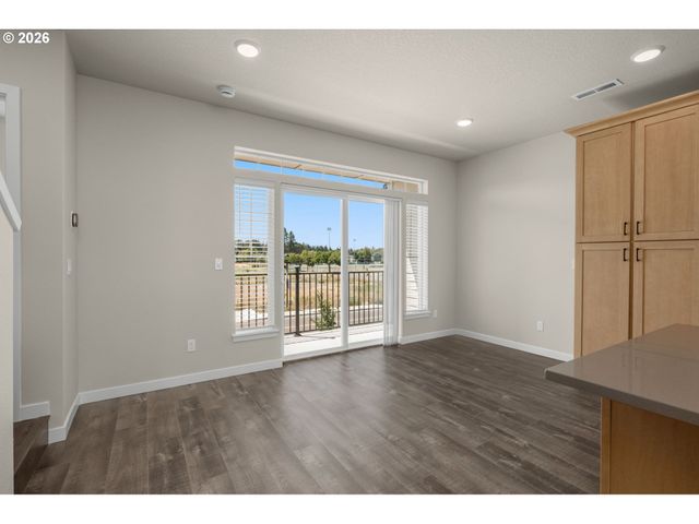 5065 Se DAVIS Rd, Hillsboro, OR 97123