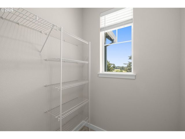 5065 Se DAVIS Rd, Hillsboro, OR 97123