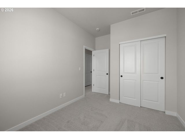 5065 Se DAVIS Rd, Hillsboro, OR 97123