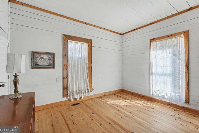 44 E Johnson Street, Temple, GA 30179