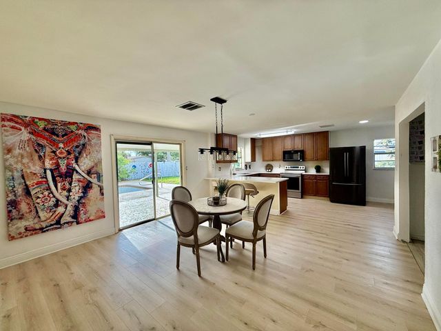 2503 Chesterfield Drive, Fort Pierce, FL 34982