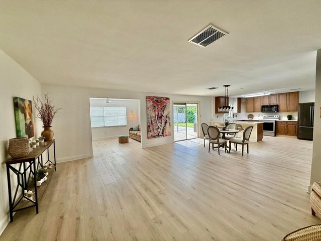 2503 Chesterfield Drive, Fort Pierce, FL 34982