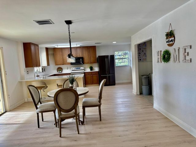 2503 Chesterfield Drive, Fort Pierce, FL 34982