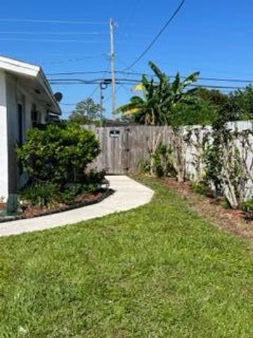 2503 Chesterfield Drive, Fort Pierce, FL 34982