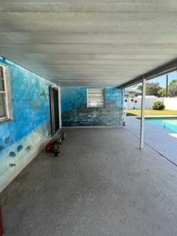 2503 Chesterfield Drive, Fort Pierce, FL 34982