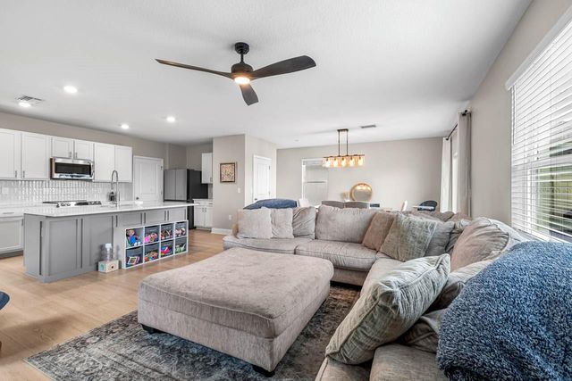 10483 PENNY GALE LOOP, San Antonio, FL 33576