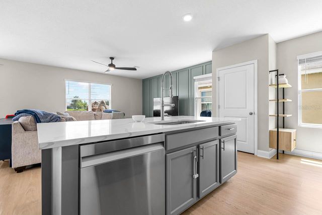 10483 PENNY GALE LOOP, San Antonio, FL 33576