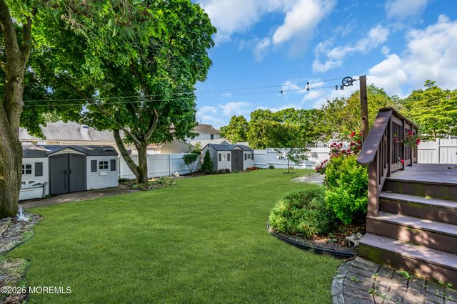 39 Monroe Street, Keyport, NJ 07735