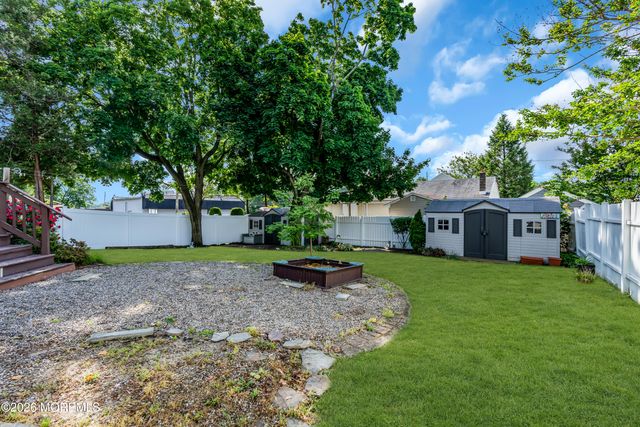 39 Monroe Street, Keyport, NJ 07735