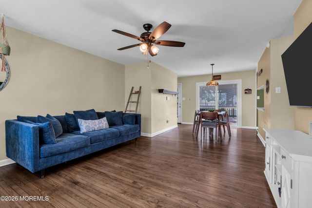 39 Monroe Street, Keyport, NJ 07735