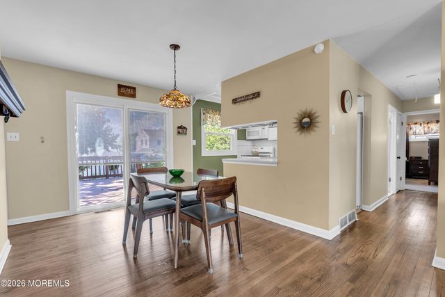 39 Monroe Street, Keyport, NJ 07735