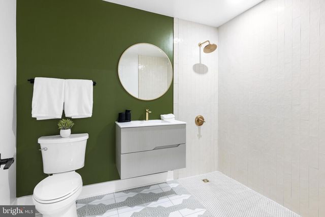 1124 FLORIDA NE #310, Washington, DC 20002