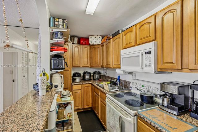 4520 NW 79th Ave 2D, Doral, FL 33166