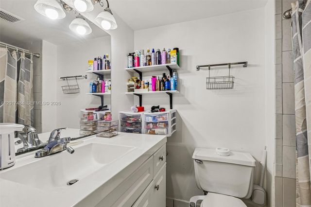 4520 NW 79th Ave 2D, Doral, FL 33166