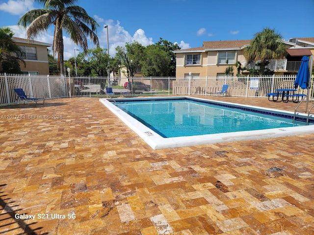 4520 NW 79th Ave 2D, Doral, FL 33166