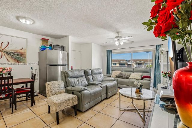 4520 NW 79th Ave 2D, Doral, FL 33166