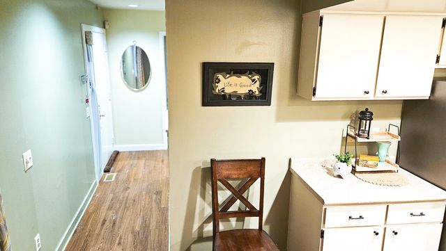 160 Carberry Hill Court, Kalamazoo Twp, MI 49006