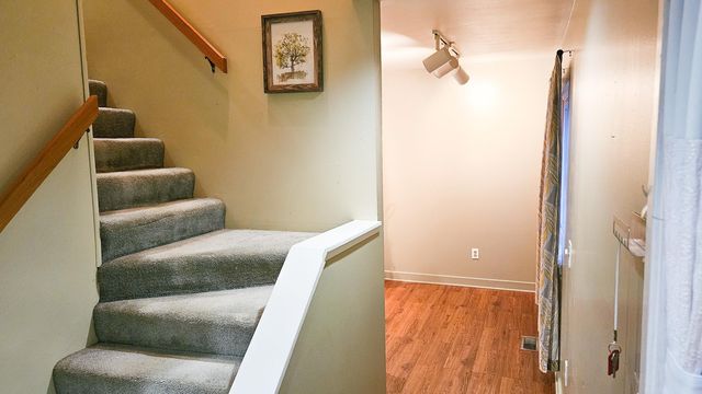 160 Carberry Hill Court, Kalamazoo Twp, MI 49006