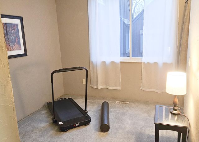 160 Carberry Hill Court, Kalamazoo Twp, MI 49006