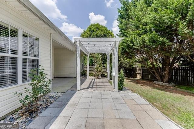 2464 Laurelfield Drive, Grayson, GA 30017