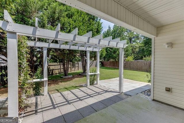 2464 Laurelfield Drive, Grayson, GA 30017