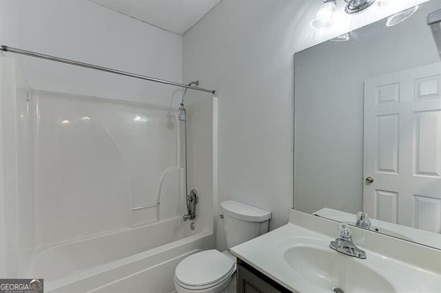 2464 Laurelfield Drive, Grayson, GA 30017