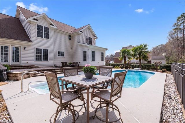 20 Wornom Farm RD, Poquoson, VA 23662