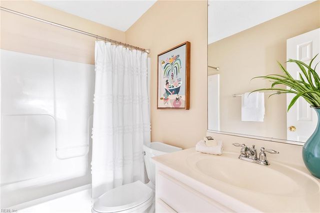 20 Wornom Farm RD, Poquoson, VA 23662