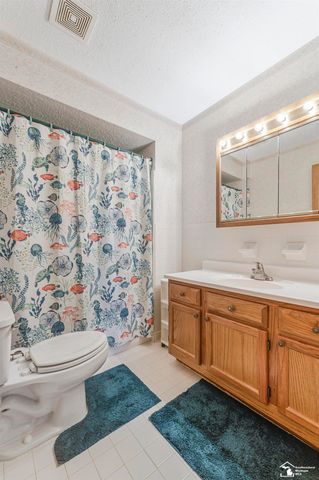 1555 Harbour Boulevard, Trenton, MI 48183