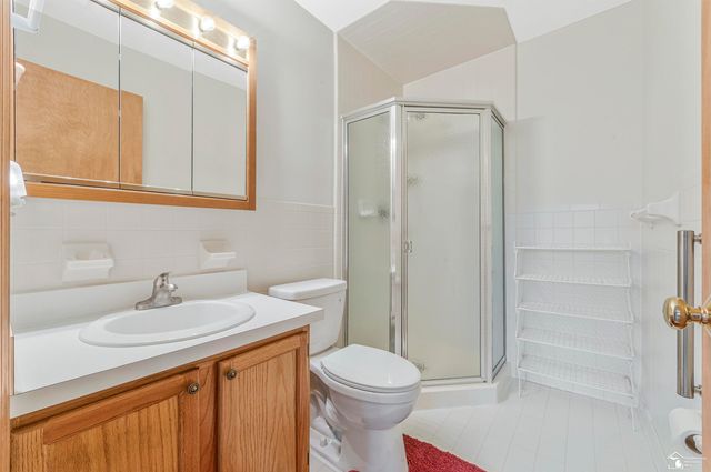 1555 Harbour Boulevard, Trenton, MI 48183