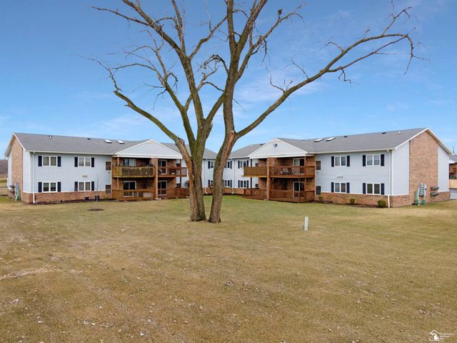 1555 Harbour Boulevard, Trenton, MI 48183