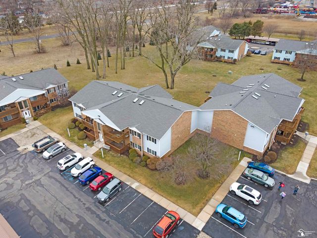 1555 Harbour Boulevard, Trenton, MI 48183