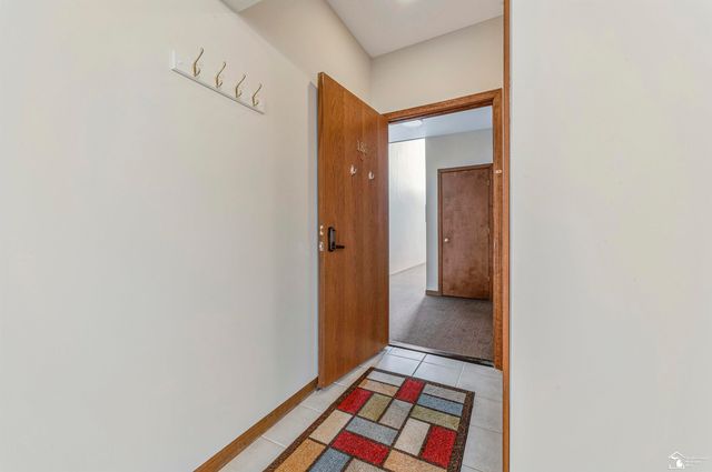 1555 Harbour Boulevard, Trenton, MI 48183