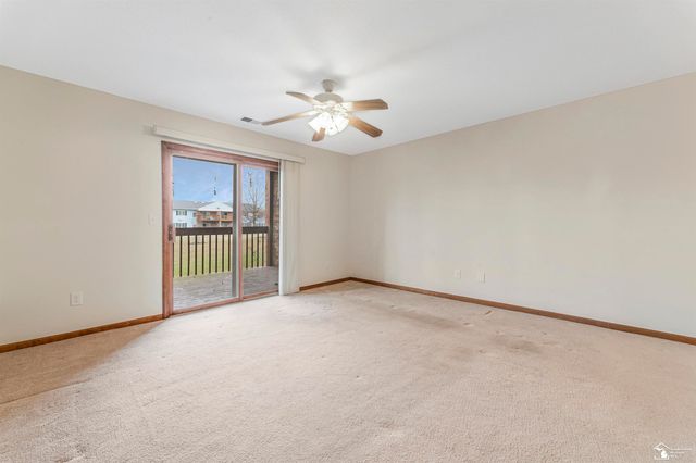 1555 Harbour Boulevard, Trenton, MI 48183