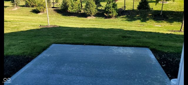 3283 Haflinger Drive, Zionsville, IN 46077