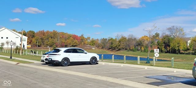 3283 Haflinger Drive, Zionsville, IN 46077