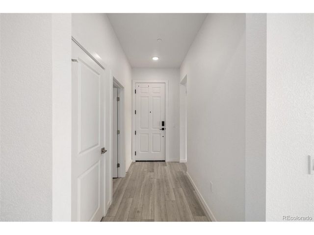 6153 N Ceylon St 3-202, Aurora, CO 80019